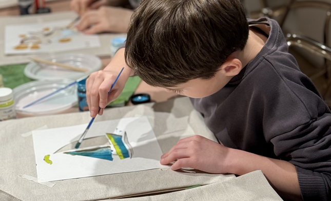 У нас прошел праздник весны с подарками