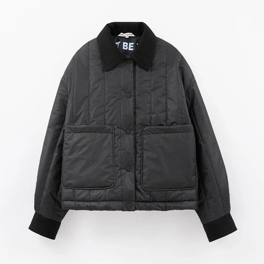 Чёрная стёганая куртка для девочки