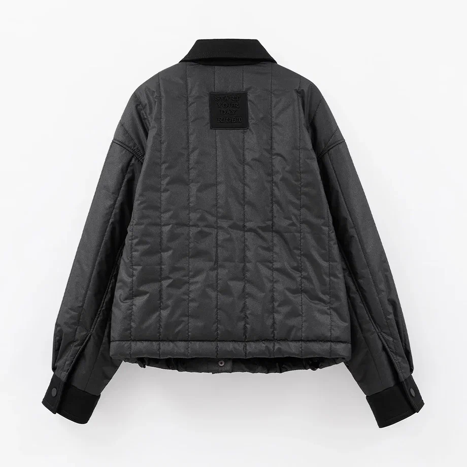 Чёрная стёганая куртка для девочки купить