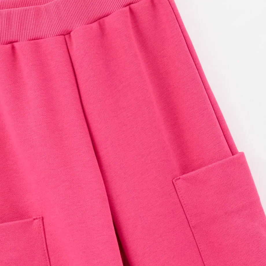 Брюки с карманами оттенка фуксия для девочки фото