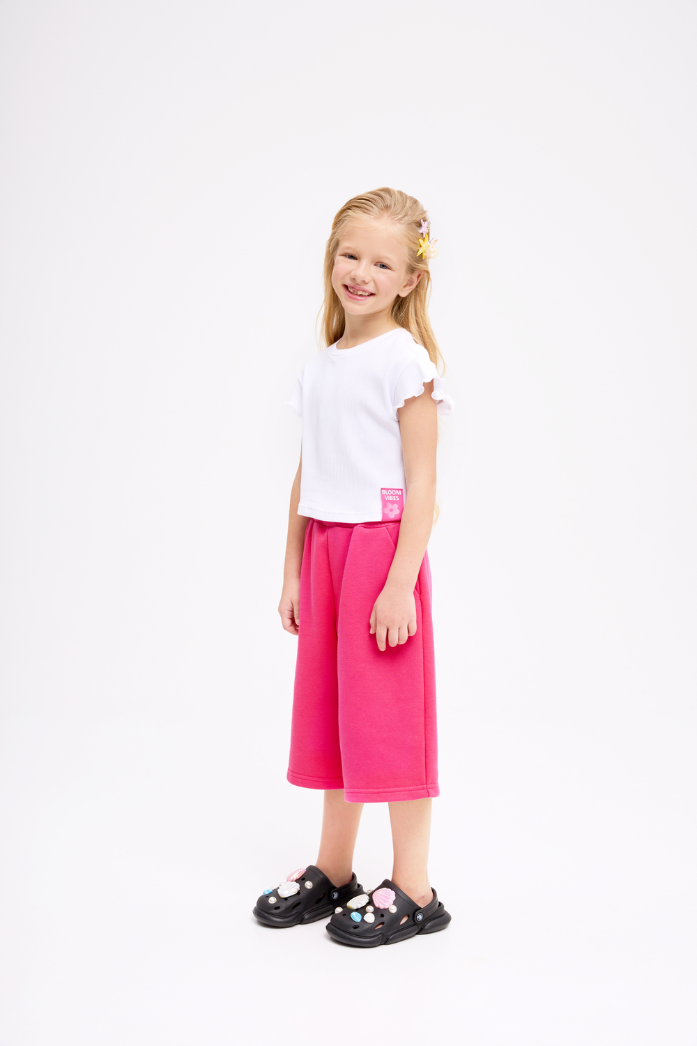 Яркие удлиненные шорты в оттенке фуксии для девочки куить в Иваново