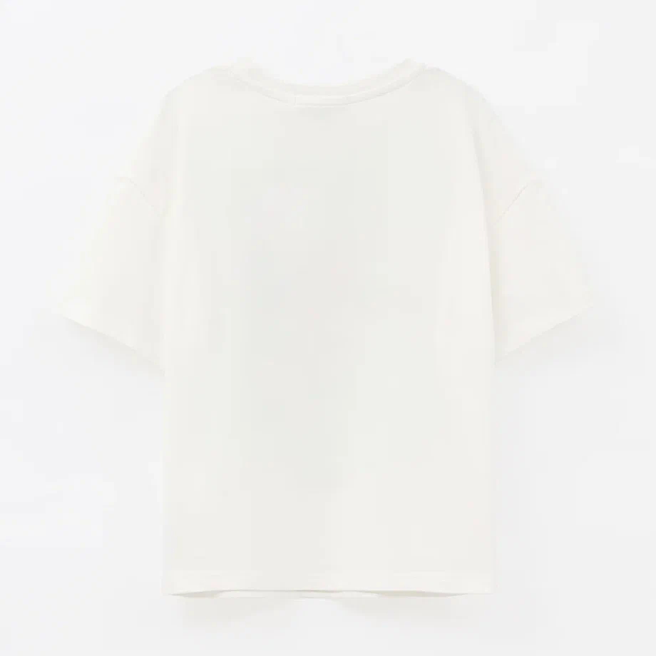 Стильная молочная футболка для девочки купить